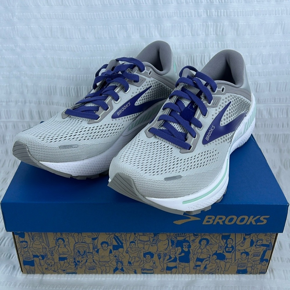 Brooks Adrenaline GTS 22 Gray - 120353-1B-045 Size 8.5 - Narrow